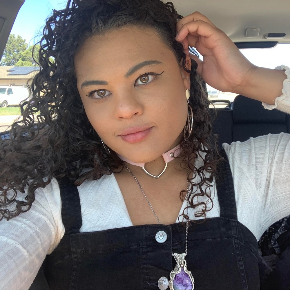 Meet your Posher, Jasmin